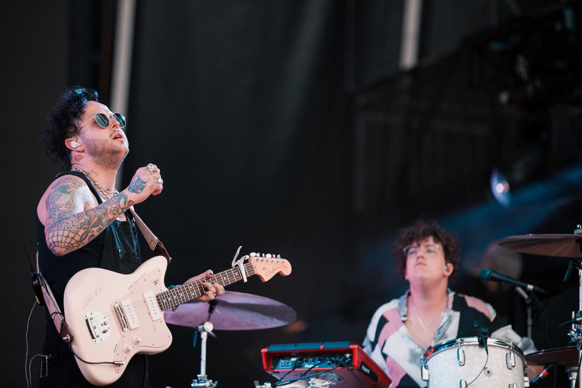 LovelyTheBand