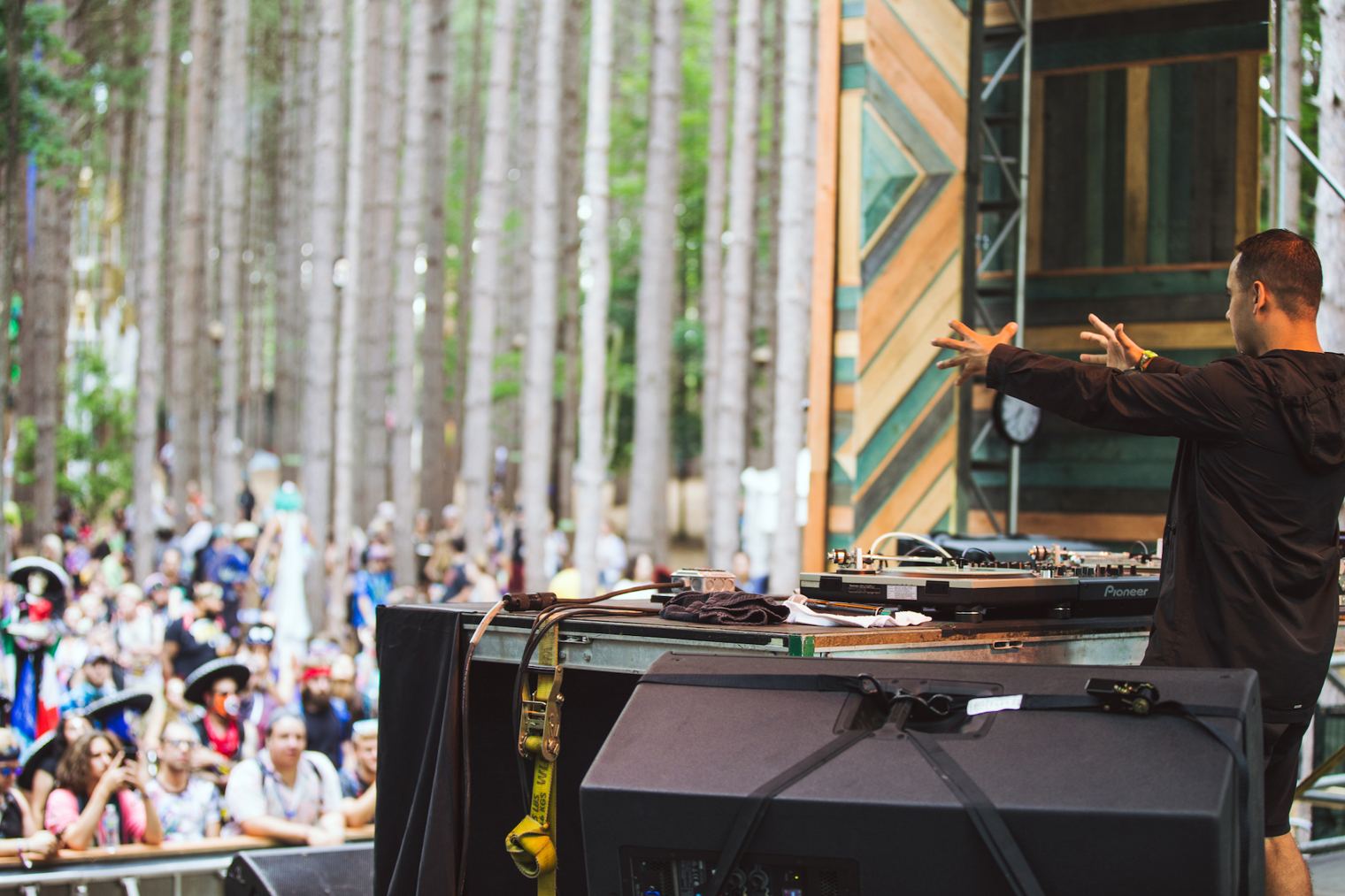 zeke beats electric forest brittany no fomo