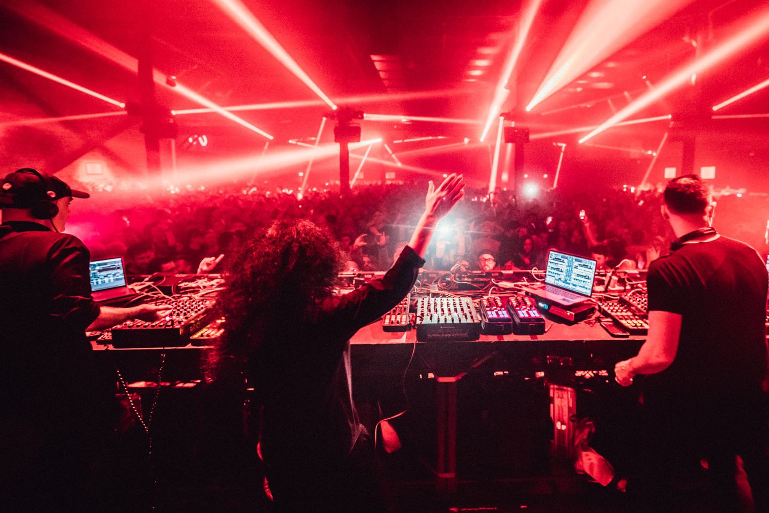 Nicole Moudaber live